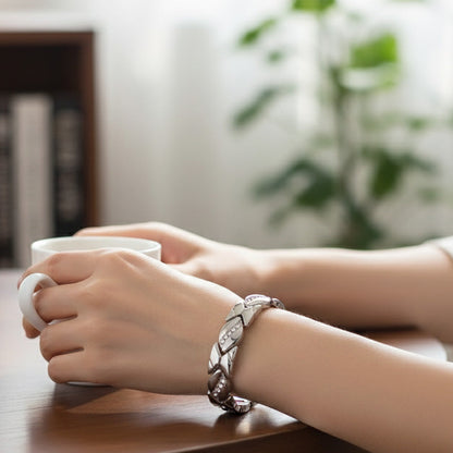 🎉 Magnetic Bracelets for Women – Stylish, Adjustable & Comfortable Fit ⛑️📦